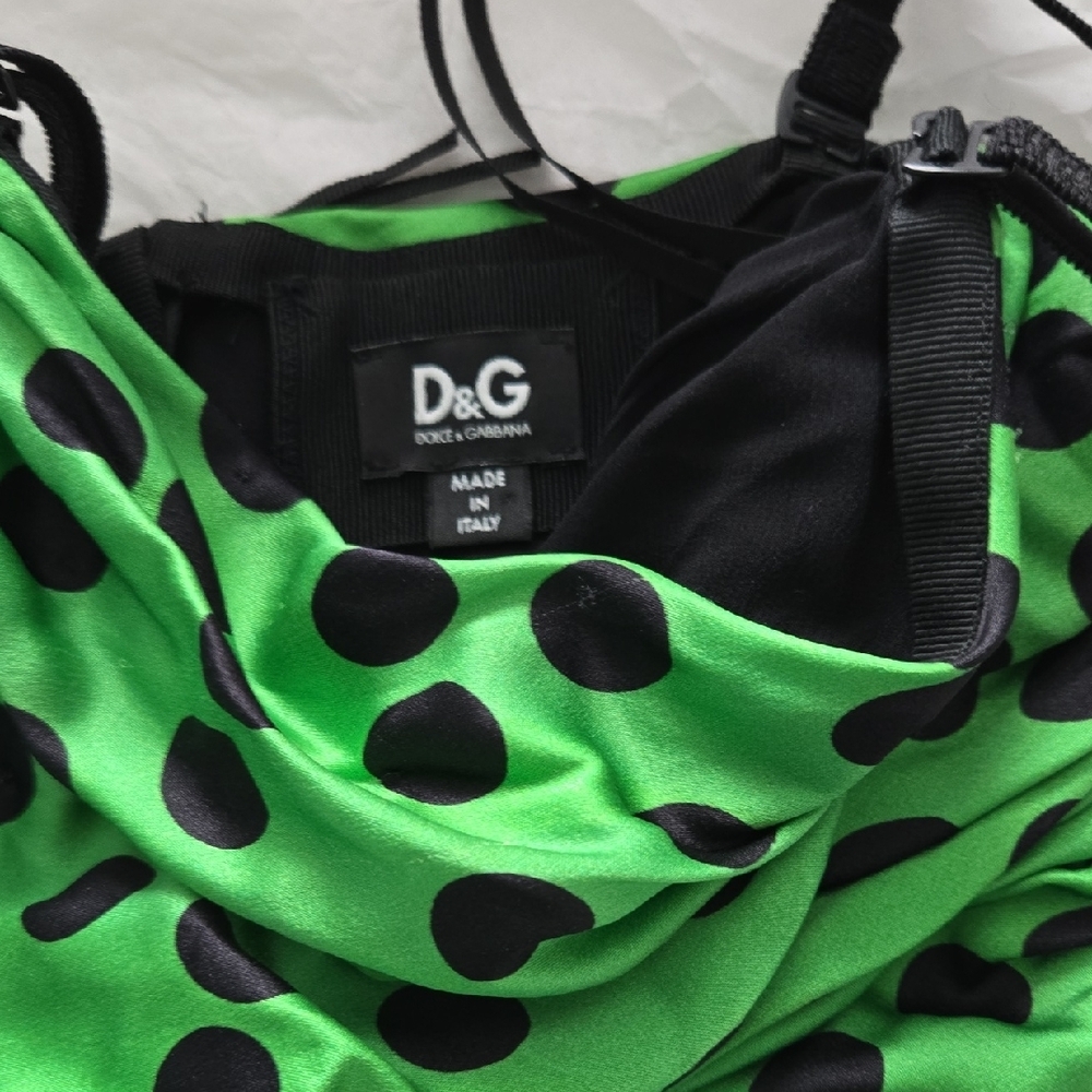 D&G Vibrant Green and Black Polka Dot Top - Picture 2 of 8